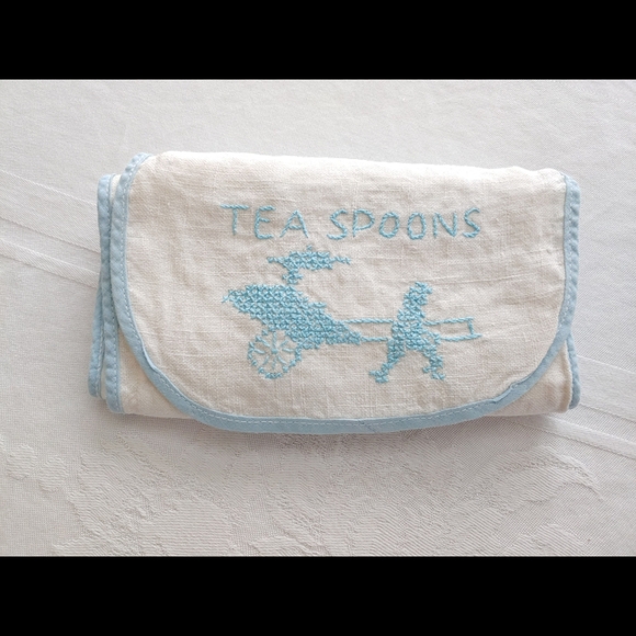 Vintage Embroidered  Silverware Holders Lot of 4 - Picture 4 of 13